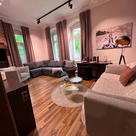 Charmante In Striesen - Frau Pie Apartment *